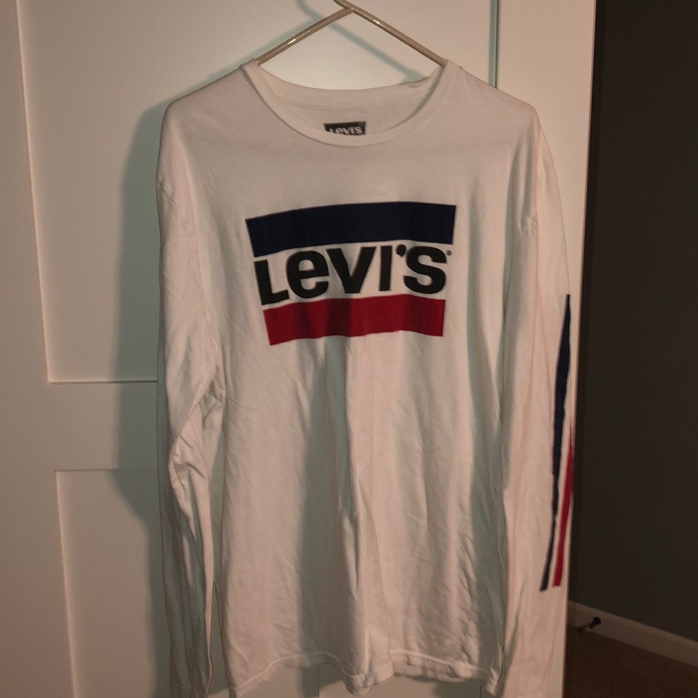 Levi’s shirt